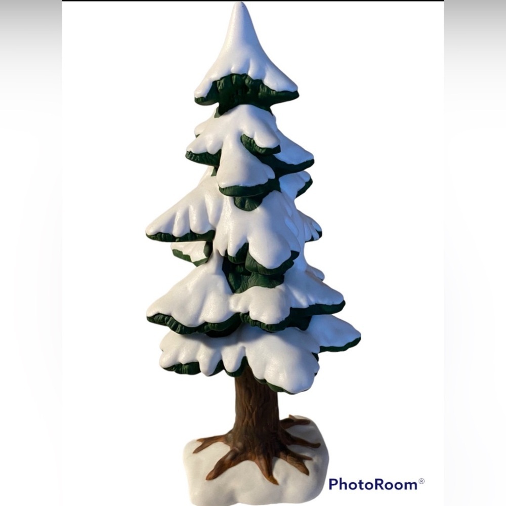 Department 56 Village Porcelain Pine Large